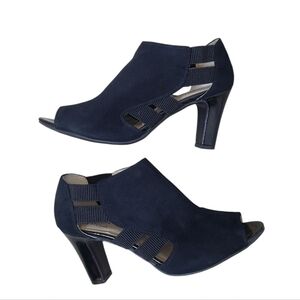 Life Stride Cadenza City Dress Black Suede Peep toe Heels Size 9.5